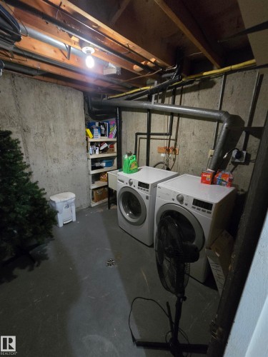 3236 130A Avenue Nw, Edmonton, AB - Indoor Photo Showing Laundry Room