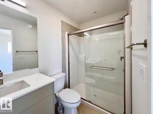 124 Westwind Drive, Spruce Grove, AB - Indoor Photo Showing Bathroom