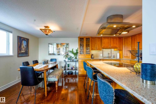 #1504 10130 114 St Nw, Edmonton, AB - Indoor Photo Showing Dining Room