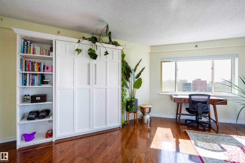 #1504 10130 114 St Nw, Edmonton, AB - Indoor