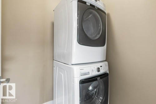 #409 2207 44 Av Nw, Edmonton, AB - Indoor Photo Showing Laundry Room