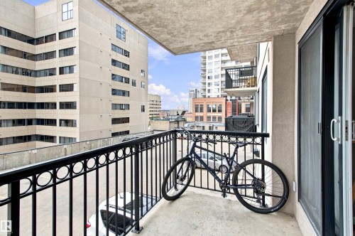 #504 10180 104 St Nw, Edmonton, AB - Outdoor