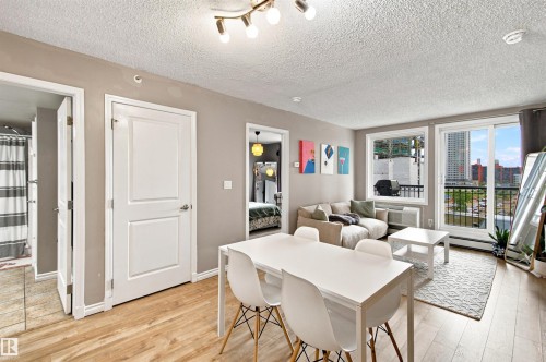 #504 10180 104 St Nw, Edmonton, AB - Indoor