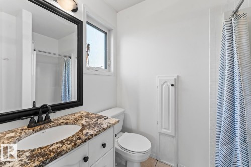 1805 1 Avenue, Cold Lake, AB - Indoor Photo Showing Bathroom