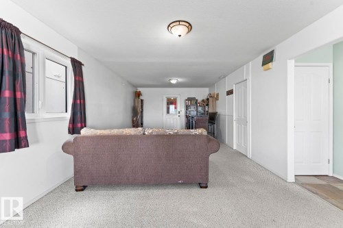 1805 1 Avenue, Cold Lake, AB - Indoor
