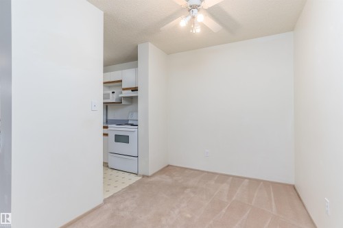 #306 4220 139 Av Nw, Edmonton, AB - Indoor