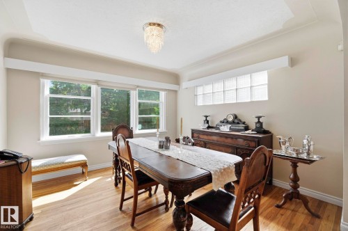 9107 118 Street Nw, Edmonton, AB - Indoor Photo Showing Dining Room