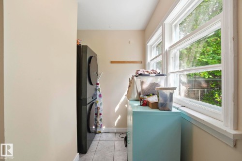 9107 118 Street Nw, Edmonton, AB - Indoor Photo Showing Other Room