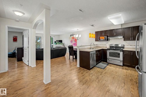 #209 237 Youville Dr E Nw, Edmonton, AB - Indoor Photo Showing Kitchen