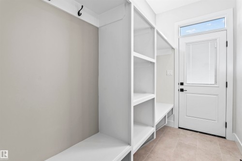 5606 105 Avenue Nw, Edmonton, AB - Indoor Photo Showing Other Room