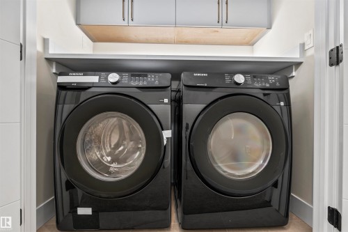 5606 105 Avenue Nw, Edmonton, AB - Indoor Photo Showing Laundry Room