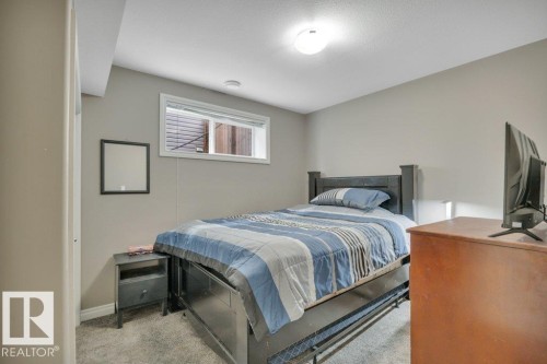 155 Kirpatrick Crescent, Leduc, AB - Indoor Photo Showing Bedroom