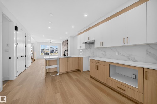 508 Robinson Boulevard, Leduc, AB - Indoor Photo Showing Kitchen