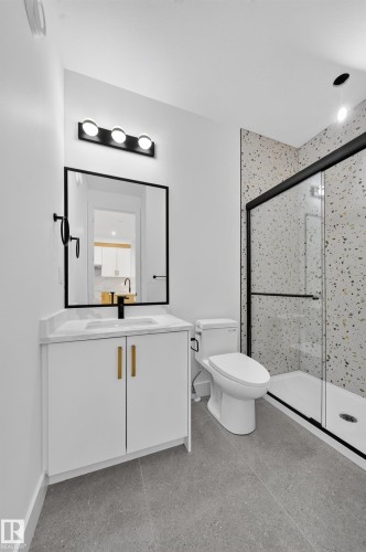 508 Robinson Boulevard, Leduc, AB - Indoor Photo Showing Bathroom