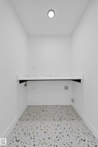 508 Robinson Boulevard, Leduc, AB - Indoor Photo Showing Other Room