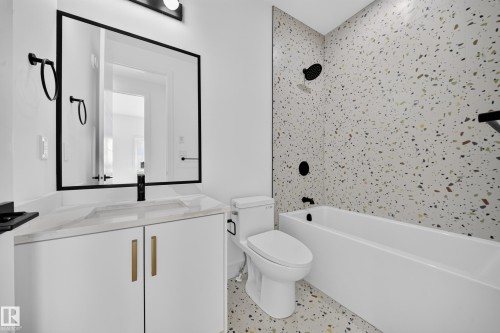 508 Robinson Boulevard, Leduc, AB - Indoor Photo Showing Bathroom