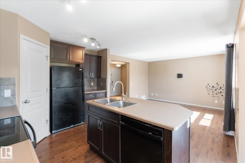 196 Brookview Way, Stony Plain, AB - Indoor Photo Showing Kitchen With Double Sink