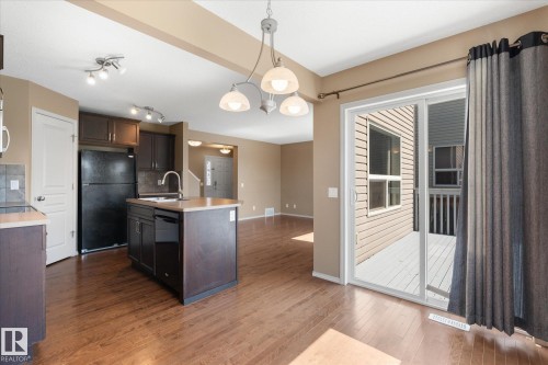 196 Brookview Way, Stony Plain, AB - Indoor Photo Showing Kitchen