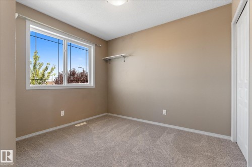 196 Brookview Way, Stony Plain, AB - Indoor Photo Showing Other Room