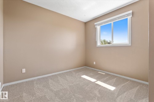 196 Brookview Way, Stony Plain, AB - Indoor Photo Showing Other Room