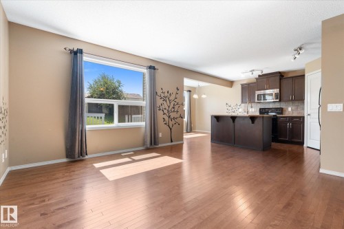 196 Brookview Way, Stony Plain, AB - Indoor Photo Showing Kitchen