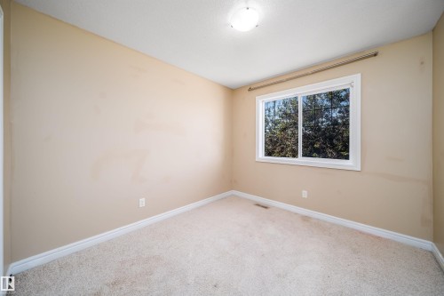 #46 15151 43 St Nw, Edmonton, AB - Indoor Photo Showing Other Room
