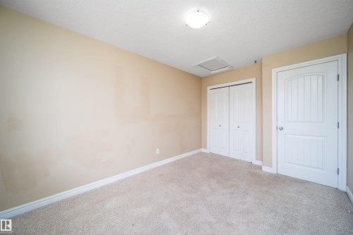 #46 15151 43 St Nw, Edmonton, AB - Indoor Photo Showing Other Room