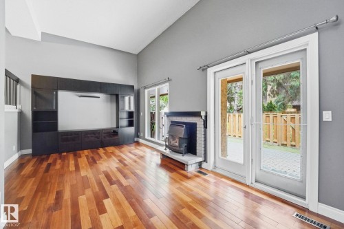48 Glaewyn Estates, St. Albert, AB - Indoor With Fireplace