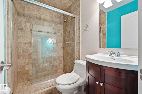 48 Glaewyn Estates, St. Albert, AB - Indoor Photo Showing Bathroom