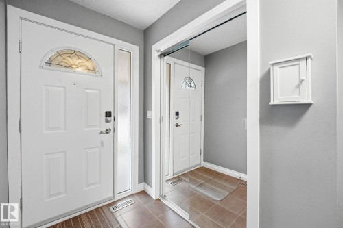 48 Glaewyn Estates, St. Albert, AB - Indoor Photo Showing Other Room