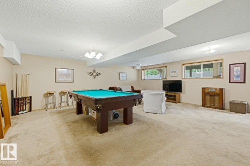 117 Oeming Road Nw, Edmonton, AB - Indoor Photo Showing Other Room
