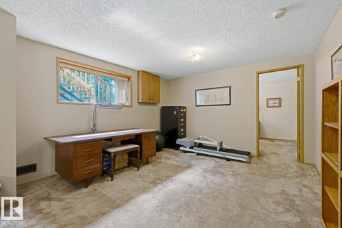 117 Oeming Road Nw, Edmonton, AB - Indoor