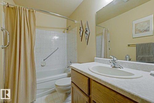 117 Oeming Road Nw, Edmonton, AB - Indoor Photo Showing Bathroom