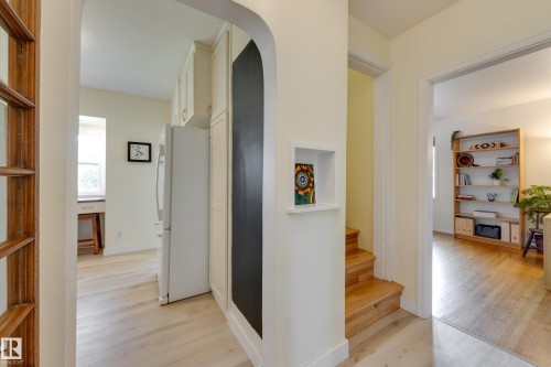 10644 65 Avenue Nw, Edmonton, AB - Indoor Photo Showing Other Room