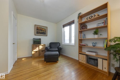 10644 65 Avenue Nw, Edmonton, AB - Indoor