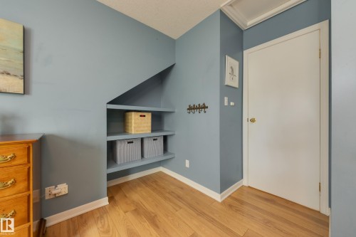 10644 65 Avenue Nw, Edmonton, AB - Indoor Photo Showing Other Room