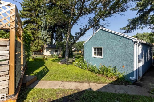 10644 65 Avenue Nw, Edmonton, AB - Outdoor