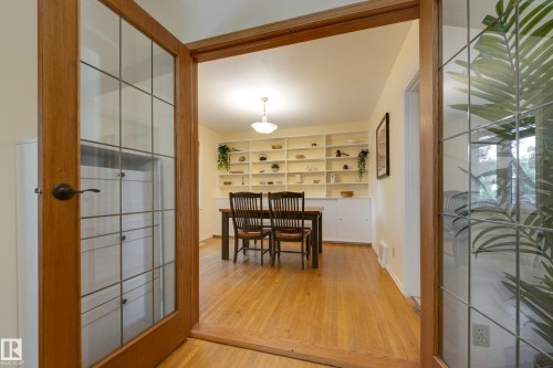 10644 65 Avenue Nw, Edmonton, AB - Indoor Photo Showing Other Room