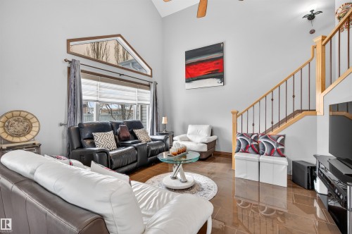 1213 Cunningham Drive Sw, Edmonton, AB - Indoor Photo Showing Living Room
