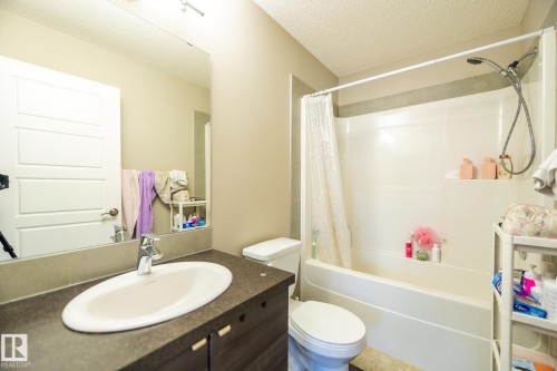 #4 3710 Allan Dr Sw, Edmonton, AB - Indoor Photo Showing Bathroom