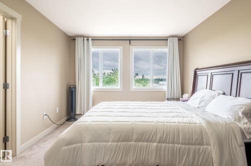 2312 Casey Cres Sw, Edmonton, AB - Indoor Photo Showing Bedroom