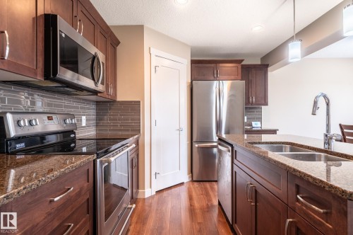 2312 Casey Cres Sw, Edmonton, AB - Indoor Photo Showing Kitchen With Double Sink With Upgraded Kitchen