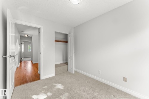 5367 Hill View Crescent Nw, Edmonton, AB - Indoor Photo Showing Other Room