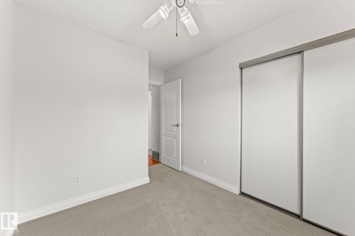 5367 Hill View Crescent Nw, Edmonton, AB - Indoor Photo Showing Other Room
