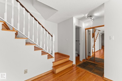 5367 Hill View Crescent Nw, Edmonton, AB - Indoor Photo Showing Other Room