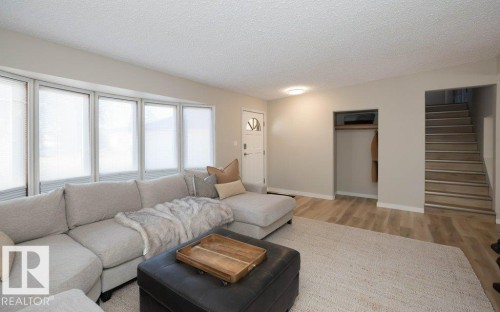 10737 108A Avenue, Westlock, AB - Indoor Photo Showing Living Room