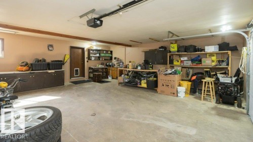 10737 108A Avenue, Westlock, AB - Indoor Photo Showing Garage