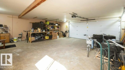 10737 108A Avenue, Westlock, AB - Indoor Photo Showing Garage