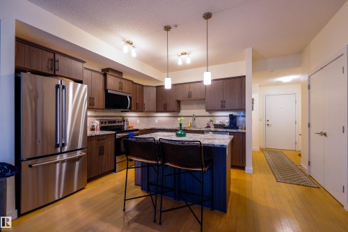 #319 10523 123 St Nw, Edmonton, AB - Indoor Photo Showing Kitchen With Upgraded Kitchen