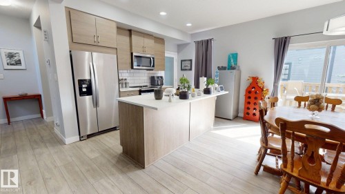 #2 14715 125 St Nw, Edmonton, AB - Indoor